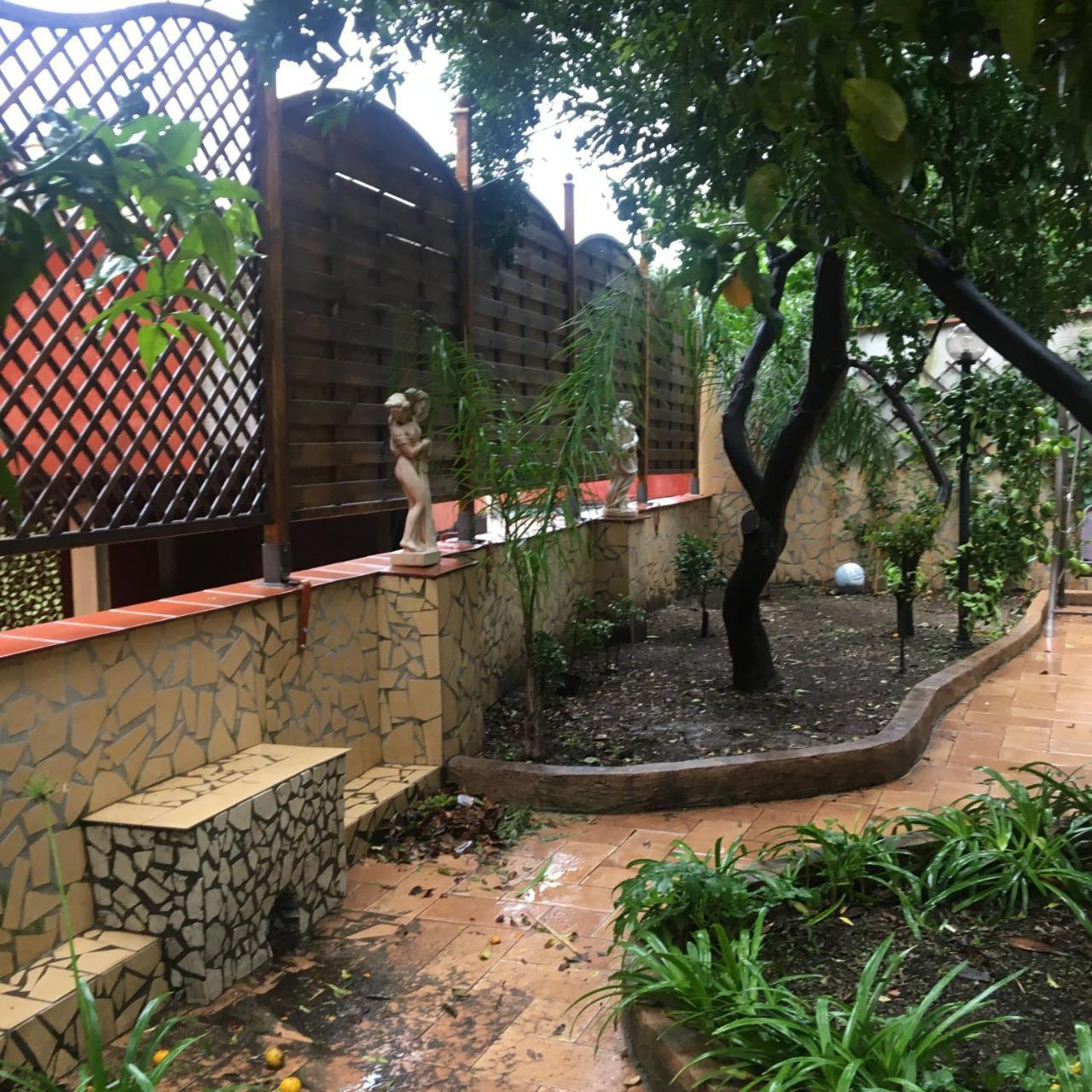 Il Giardino Di Daphne Acomodação com café da manhã Nápoles Exterior foto